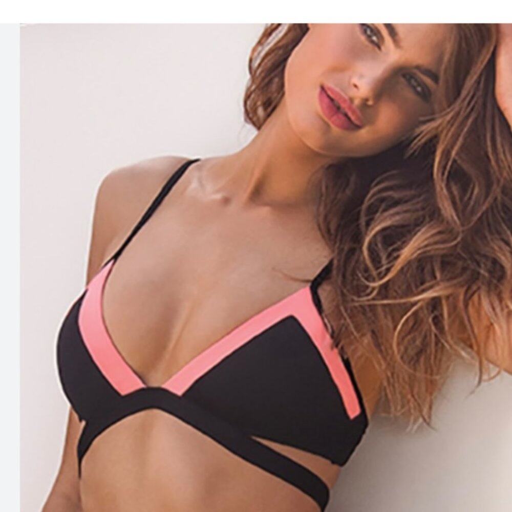L*SPACE Platinum Bikini Top XS Black